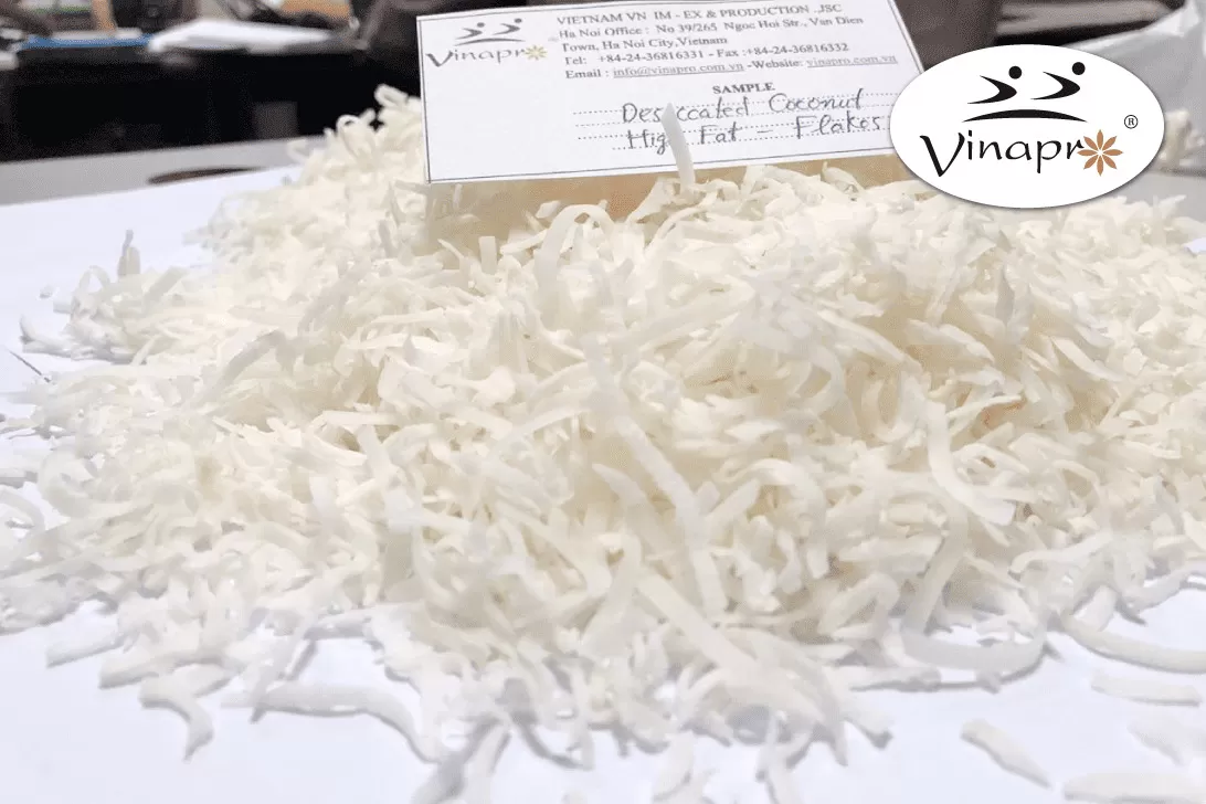 DESICCATED COCONUT FLAKES